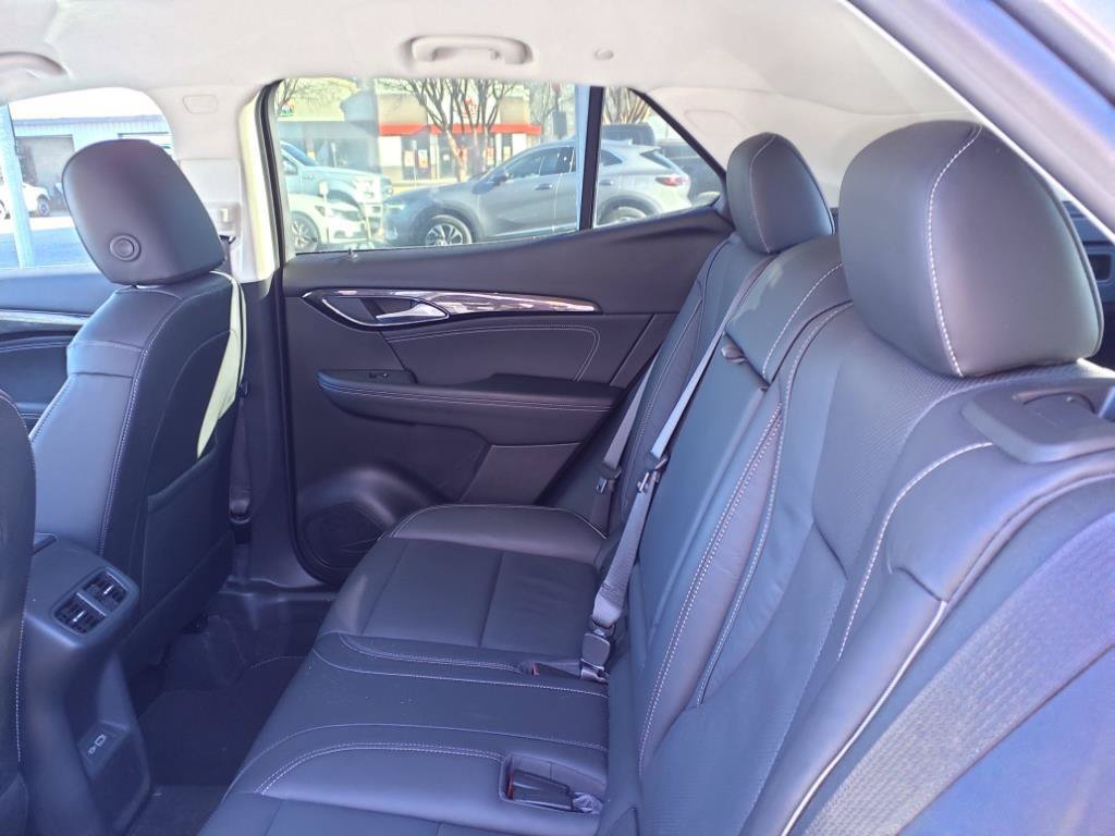 Used 2021 Buick Envision Essence FWD image 10
