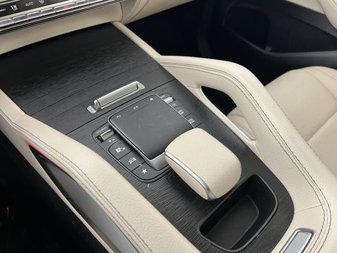 Used 2022 Mercedes-Benz GLE 350 4MATIC image 33