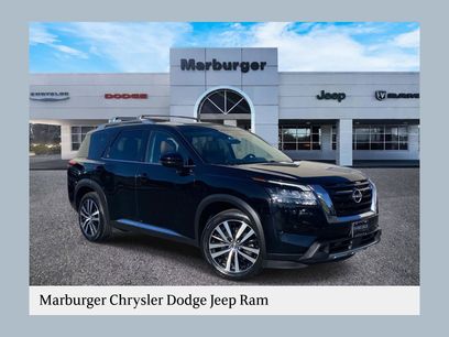 Used 2023 Nissan Pathfinder Platinum w/ Cargo Package