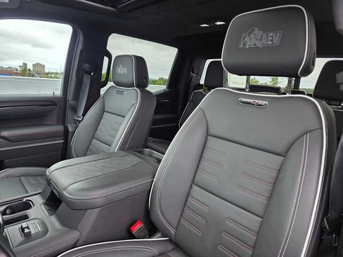 Certified 2024 GMC Sierra 1500 AT4X w/ AT4X AEV Edition AWD/4WD image 20