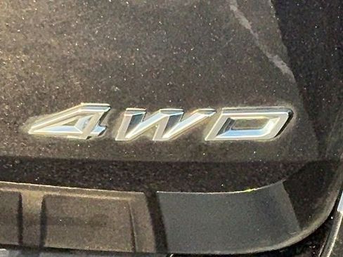 Used 2025 Ford Explorer ST-Line image 11