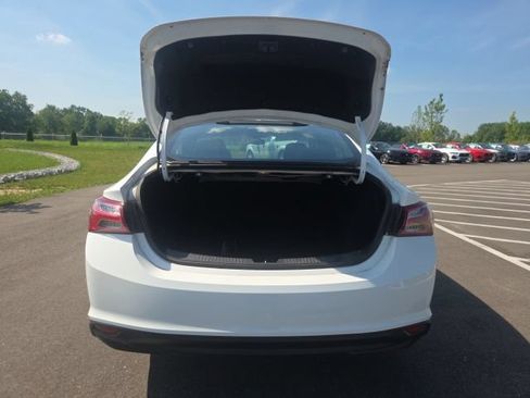 Used 2020 Chevrolet Malibu LT FWD image 10