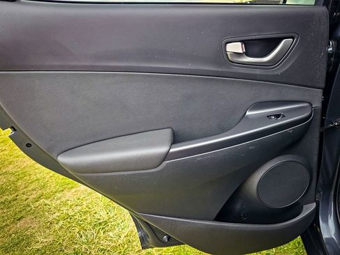 Used 2019 Hyundai Kona Ultimate image 32