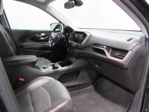 Used 2022 GMC Terrain AT4 AWD/4WD image 17