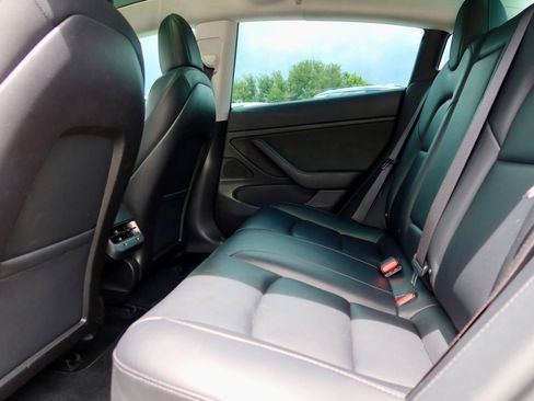 Used 2018 Tesla Model 3 Long Range AWD/4WD image 14