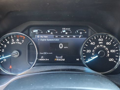 Used 2019 Ford F150 Platinum w/ Equipment Group 701A Luxury AWD/4WD image 10