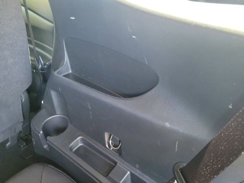 Used 2022 Ford Explorer XLT RWD image 14