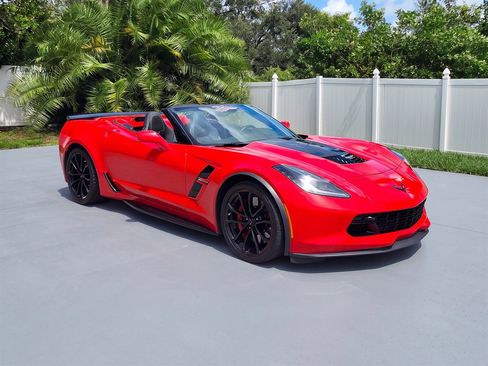 Used 2017 Chevrolet Corvette Grand Sport RWD image 2