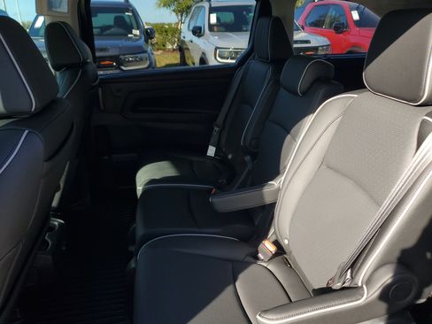 New 2026 Honda Odyssey Elite image 13