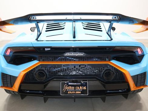 Used 2021 Lamborghini Huracan STO image 45