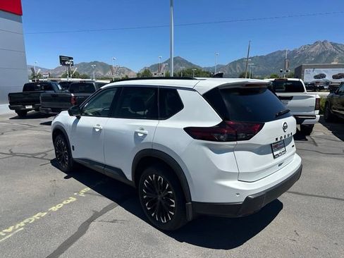 Used 2026 Nissan Rogue Dark Armor AWD/4WD image 8