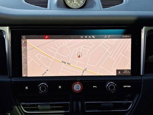 New 2026 Porsche Macan S image 18