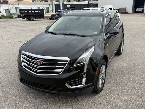 Used 2017 Cadillac XT5 Luxury AWD/4WD image 9
