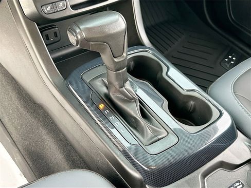 Used 2021 Chevrolet Colorado Z71 w/ Safety Package image 16