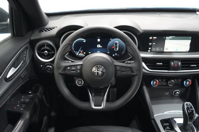 New 2025 Alfa Romeo Stelvio Sprint AWD/4WD image 11