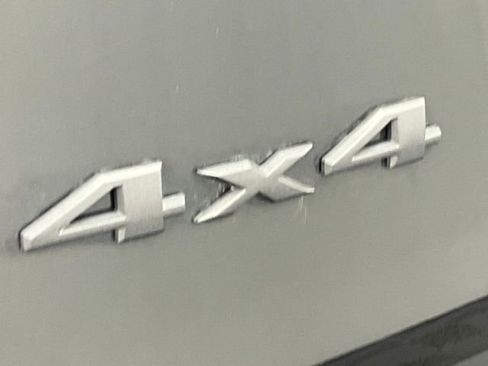 Used 2016 Jeep Cherokee Trailhawk w/ Cold Weather Group image 19