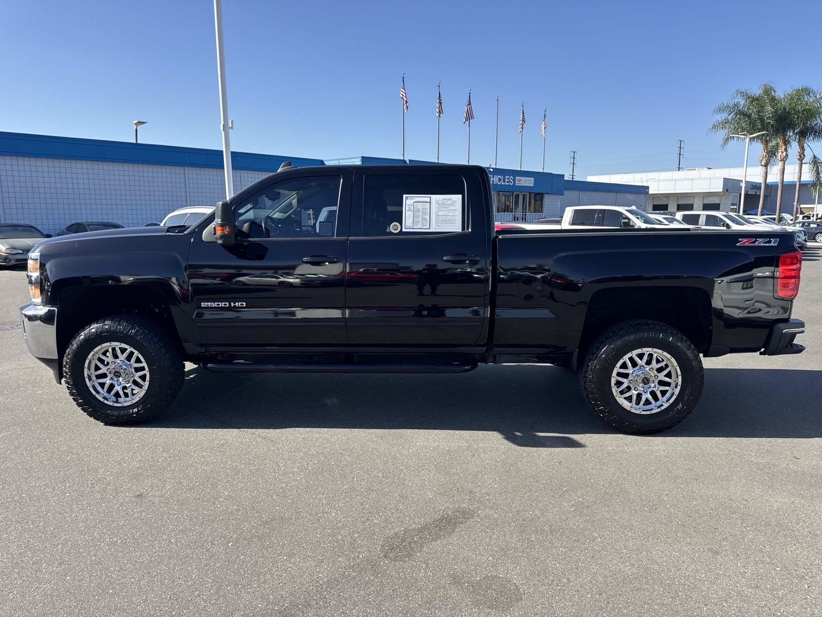 Used 2015 Chevrolet Silverado 2500 LT w/ LT Convenience Package AWD/4WD image 8