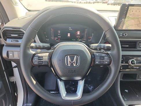 New 2026 Honda Pilot Touring image 16