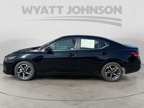 Used 2024 Nissan Sentra SV FWD image 2