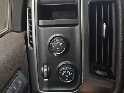 Used 2017 Chevrolet Silverado 1500 LTZ w/ Sport Package AWD/4WD image 21