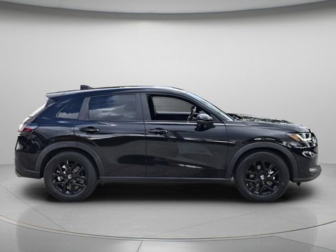 Used 2024 Honda HR-V Sport image 3