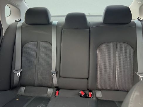 Used 2018 Kia Optima LX w/ 17" Alloy Wheels Package image 24