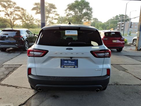 Certified 2025 Ford Escape ST-Line Select AWD/4WD image 4