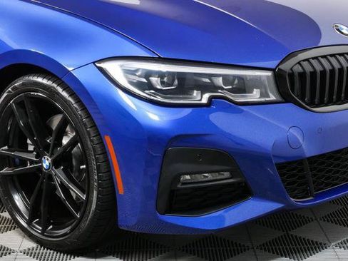 Used 2021 BMW 330i Sedan w/ M Sport Package RWD image 37