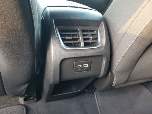 Used 2025 Chevrolet Blazer LT FWD image 14