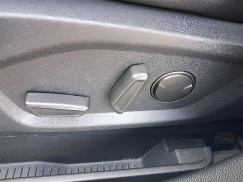 Used 2020 Ford Edge Titanium w/ Equipment Group 301A image 18