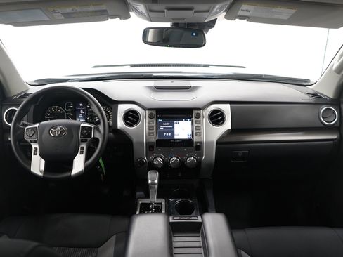 Used 2018 Toyota Tundra SR5 image 13