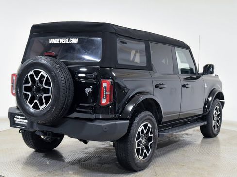 Used 2023 Ford Bronco Outer Banks image 11