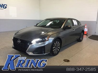 Used 2024 Nissan Altima 2.5 SV