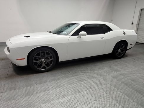 Used 2018 Dodge Challenger SXT Plus RWD image 2