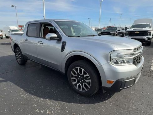 Used 2023 Ford Maverick Lariat w/ Lariat Luxury Package image 2