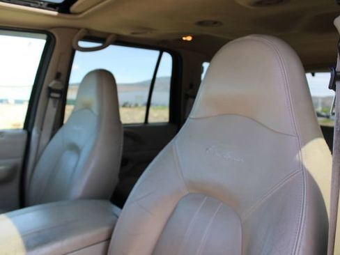 Used 2000 Ford Expedition Eddie Bauer AWD/4WD image 13