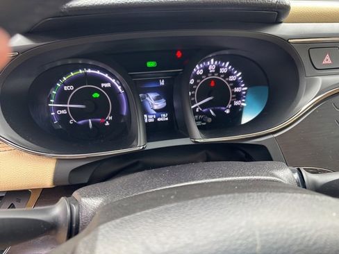 Used 2016 Toyota Avalon Limited image 11