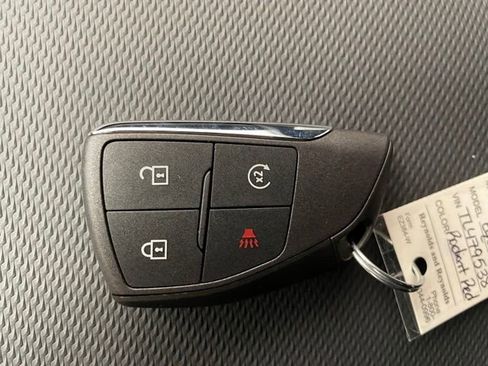 New 2026 Chevrolet Equinox LT w/ Safety and Technology Package AWD/4WD image 20