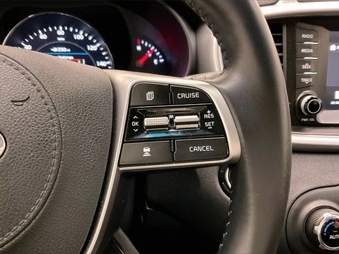 Used 2020 Kia Sorento EX image 17
