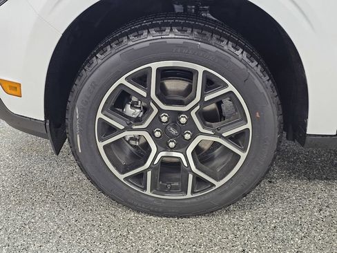 New 2026 Ford Maverick Lariat AWD/4WD image 9