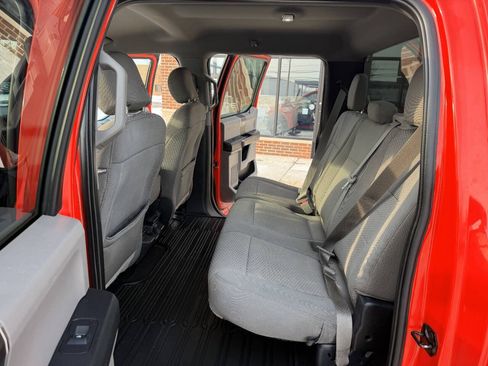 Used 2019 Ford F150 XLT w/ Max Trailer Tow Package image 25