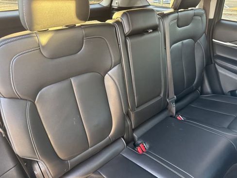 Used 2022 Jeep Grand Cherokee Limited image 24