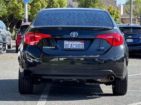 Used 2018 Toyota Corolla SE FWD image 5