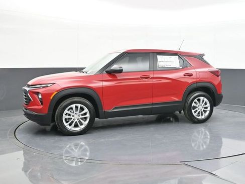 New 2026 Chevrolet TrailBlazer LS w/ LS Convenience Package FWD image 5