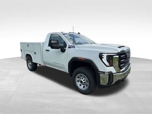 New 2025 GMC Sierra 3500 Pro w/ Convenience Package RWD image 3