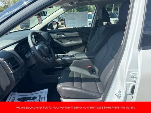 New 2026 Nissan Rogue Dark Armor AWD/4WD image 9