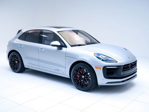 Used 2023 Porsche Macan GTS image 7