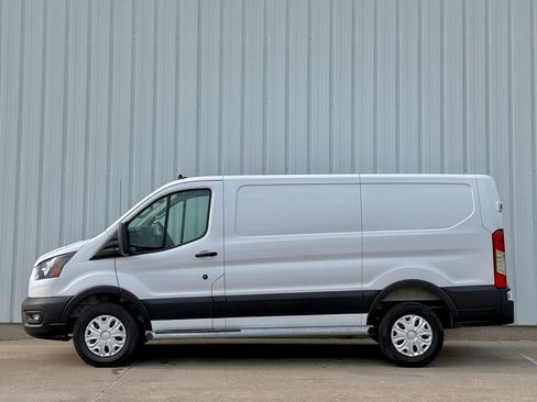 Certified 2025 Ford Transit 250 Low Roof w/ Exterior Upgrade Package RWD image 3