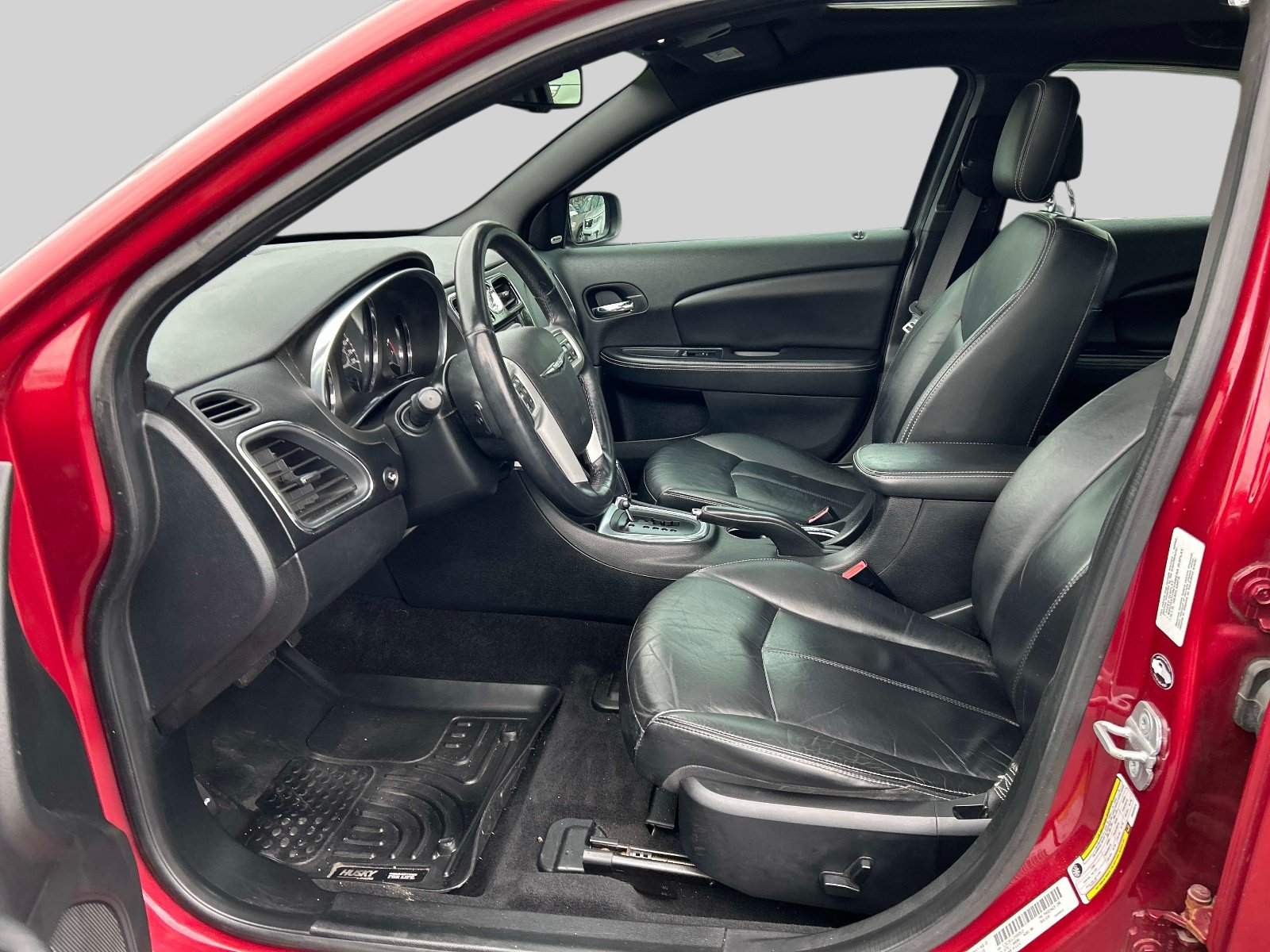 Used 2013 Chrysler 200 Limited w/ Sun/Sound Group FWD image 11
