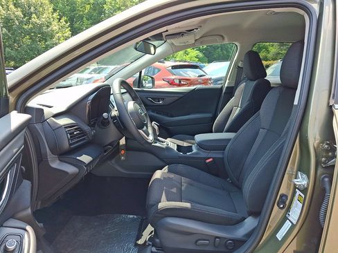 Certified 2025 Subaru Outback Premium AWD/4WD image 13
